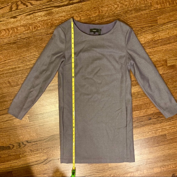 Theory shift dress with pockets. - Picture 2 of 4